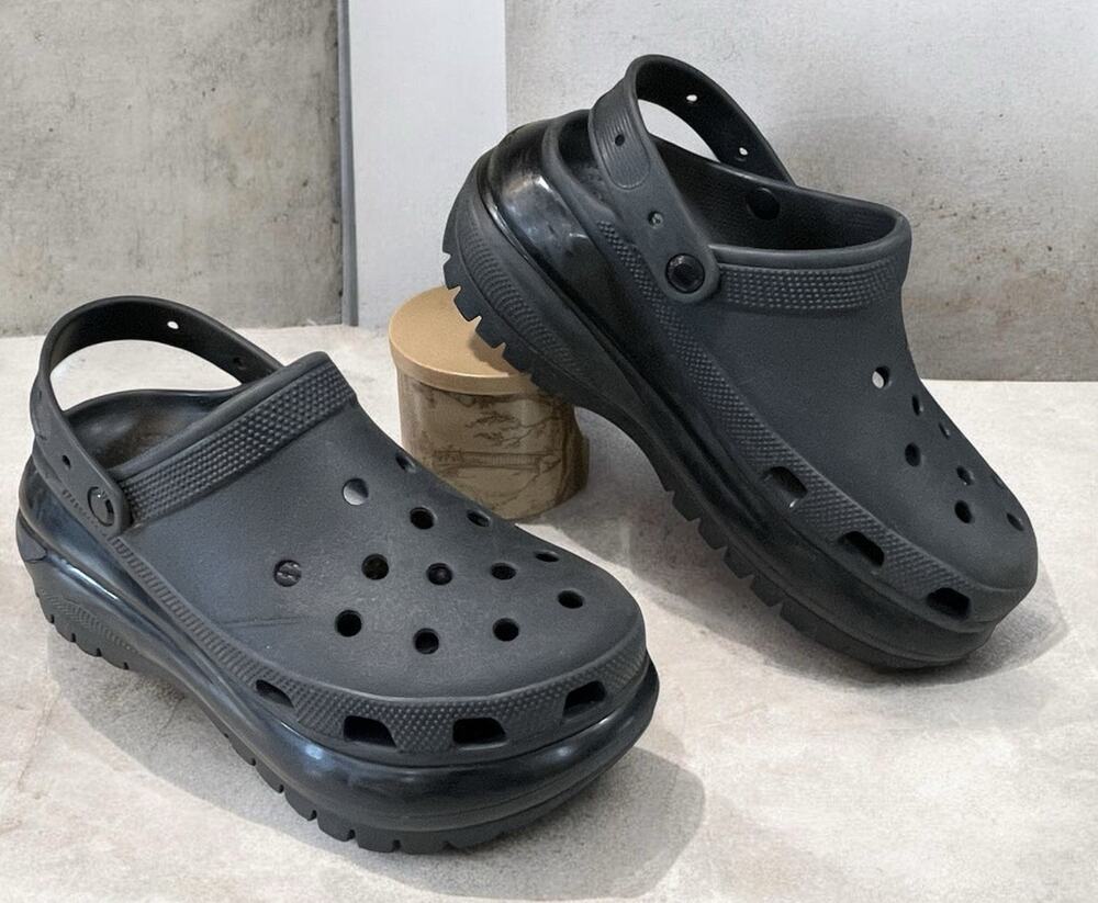 Crocs Classic Mega Crush Clogs Men's 9/ Women’s 11 Black Platform Slip On Shoes
